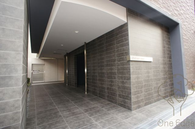 Y'sCourt東梅田のエントランス