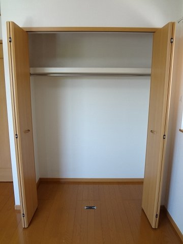 トレスアールヴォレ　Ｂの収納|大きなものも収納できそうです