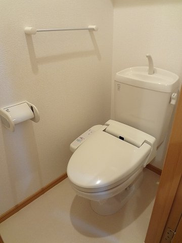 トレスアールヴォレ　Ｂのトイレ|トイレもきれいです