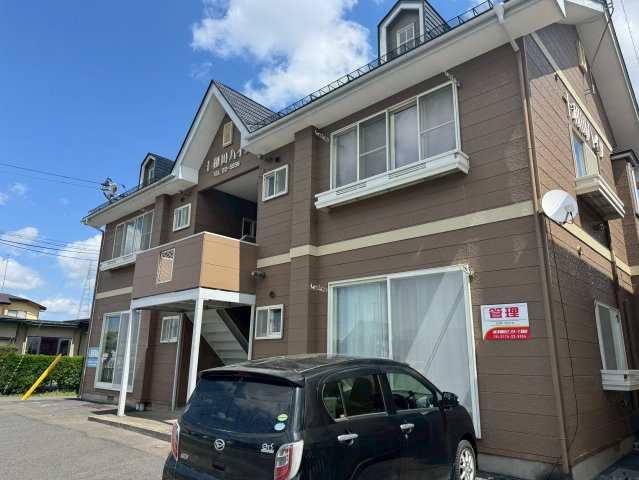 十和田市　一棟アパートの外観