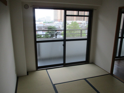 【居間・リビング】 | グランディア陽だまりの街 | 畳のお部屋です