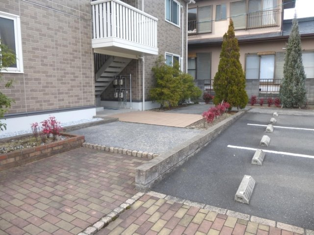 ウィング富久　B棟