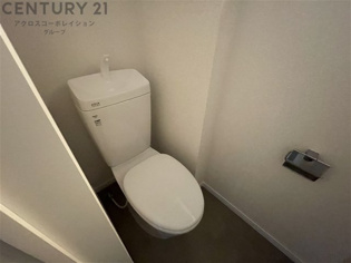 シンプルで使いやすいトイレです♪