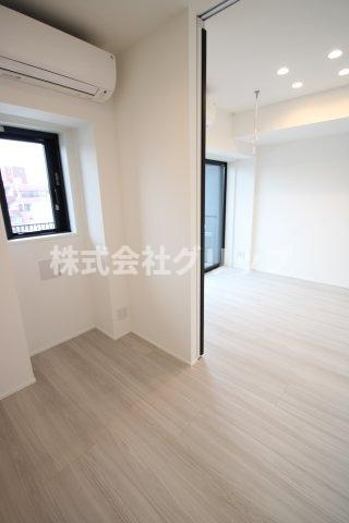 オープンブルーム伊勢佐木町の居間・リビング