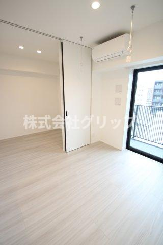 オープンブルーム伊勢佐木町の居間・リビング