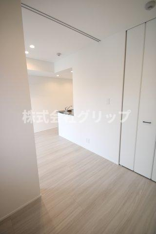 オープンブルーム伊勢佐木町の居間・リビング