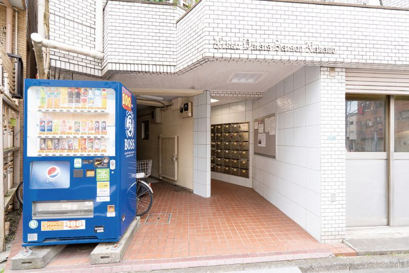 日興パレセゾン中野のエントランス