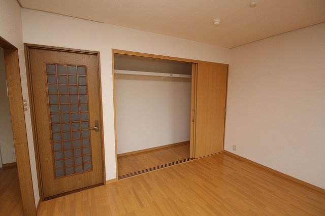 スピティ葛梅の収納|クロゼット