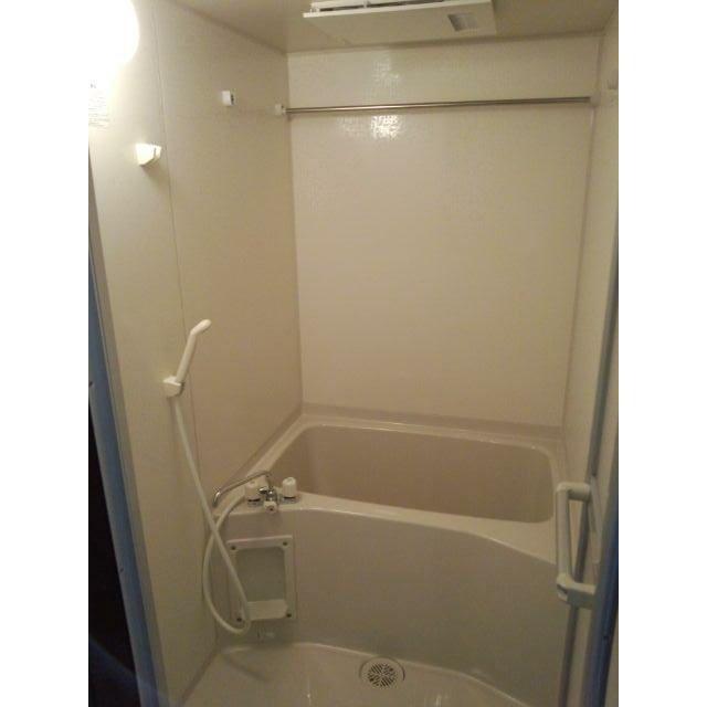 ラヴィエント町屋の浴室