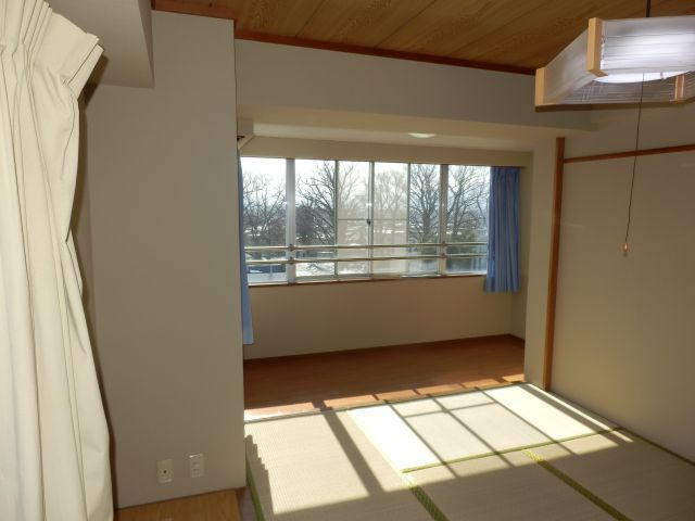 パークシティ八日町の和室