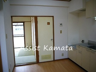 アイランド萩中のキッチン