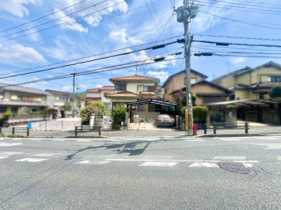 【前面道路含む現地写真】 | 宇治市木幡須留　土地 | お家探しは「注文建築」にするべきか「建売住宅」にするべきか、ゆいホームが一緒に考えます。『無理のない理想のマイホーム』を実現しましょう！まずは、お話しをお聞かせ下さい。