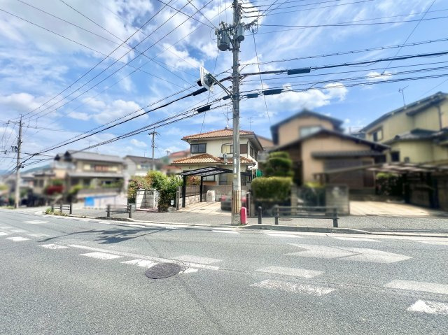 【前面道路含む現地写真】の画像