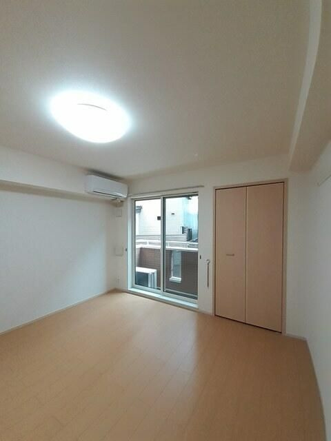 メゾン　フロ－ラ