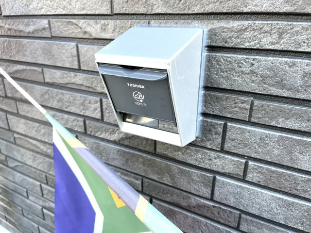 【駐車場】 | 仲介手数料無料！良城小学校に通える新築戸建　山口市吉敷上東　第２－３号棟　クレイドルガーデン　アーネストワン | EV充電器用ソケット