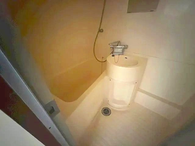 ファミネス芦屋の浴室
