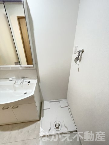 【洗面所】 | 明るい洗面所です