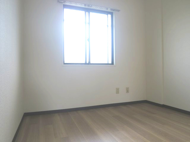 ボヌール西ヶ岡の洋室|洋室２　※現況優先