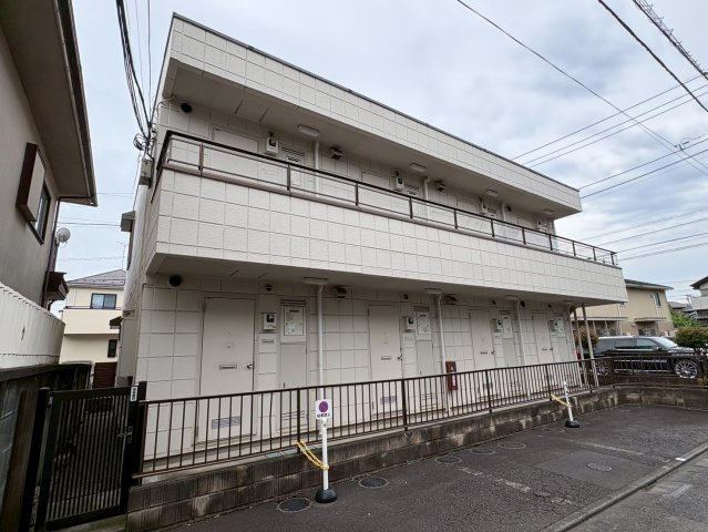 クレスト・ハウスの外観