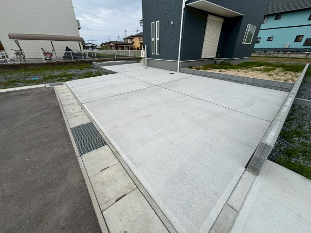 ひたちなか市稲田10期　新築戸建ての駐車場