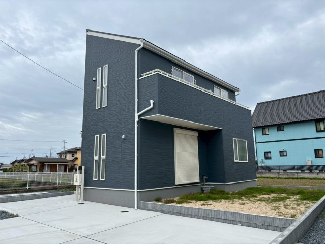 ひたちなか市稲田10期　新築戸建ての外観|現地案内会開催中！陽当たり良好で明るく開放的です♪