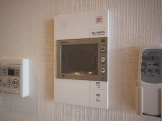 【セキュリティ】 | Luxe玉造南 | モニター付きインターホン