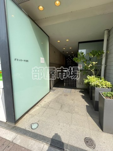 グランカーサ浅草のエントランス