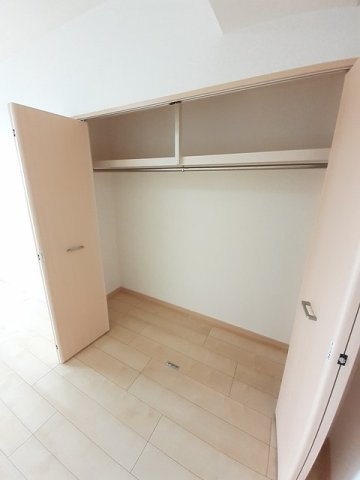 レジデンス下伊福　颯の収納