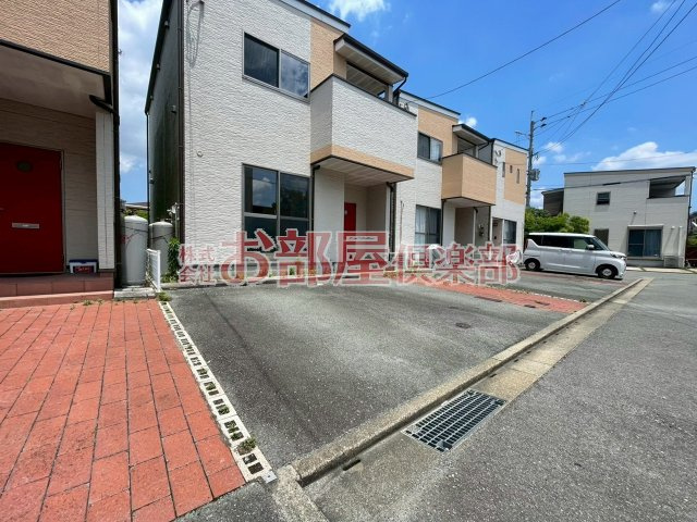 SCAL津福 Ⅲの駐車場|駐車場があります
