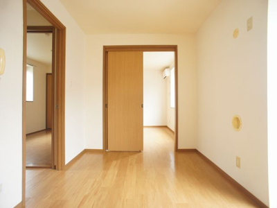 【子供部屋】 | サニーハイツ | お部屋がスッキリ！充実収納付きです♪