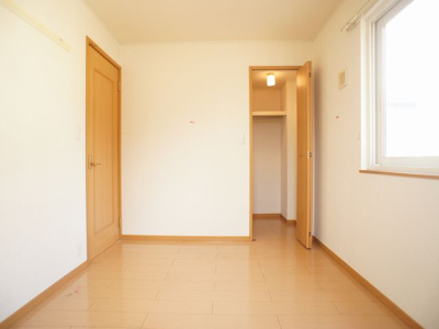 【子供部屋】 | コンフォートＤ | 清潔感のあるきれいな洋間です♪