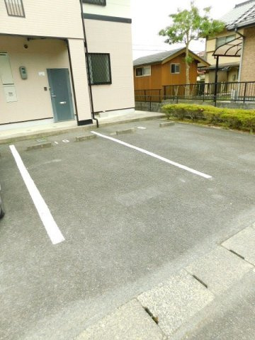 セントラル天花の駐車場