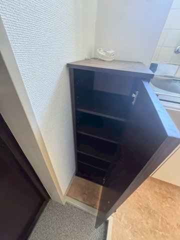 高井ビルの収納