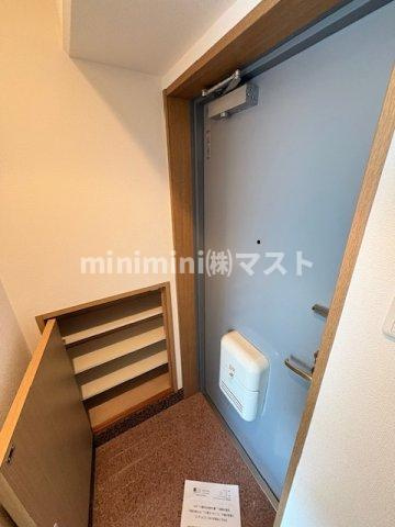 ディナスティ福島の玄関