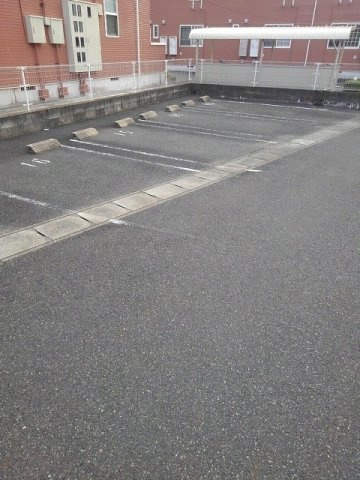 メゾン・アムール　Ｅの駐車場