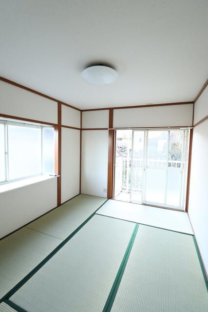 浅岡テラスハウスの和室