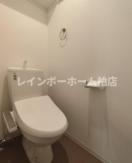 特典：仲介手数料が無料です!!のトイレ