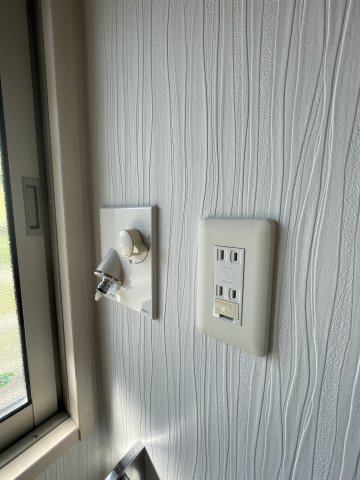 茨城町桜の郷ダイワハウス施工オール電化中古戸建 の独立洗面台|洗濯機置き場