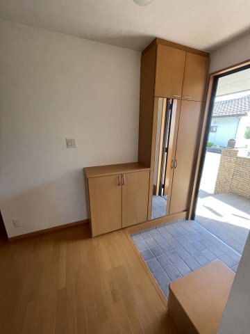 茨城町桜の郷ダイワハウス施工オール電化中古戸建 の玄関