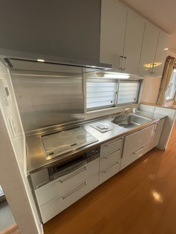 茨城町桜の郷ダイワハウス施工オール電化中古戸建 のキッチン