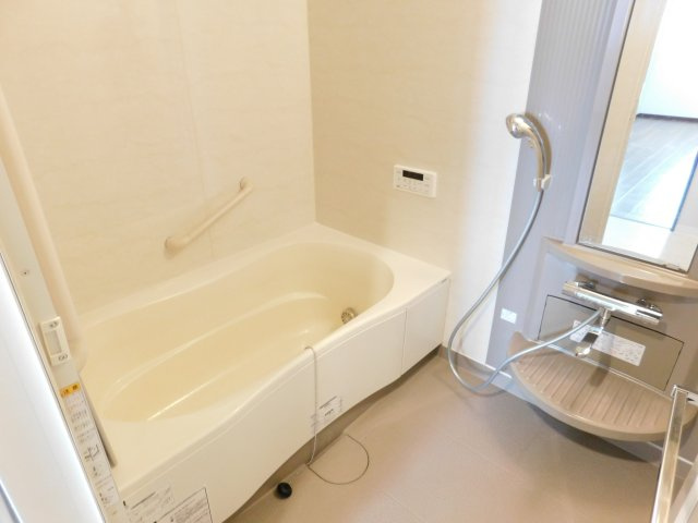 あま市中萱津五反田の中古マンションの浴室|◇浴室◇　　浴室暖房交換　（新規リフォーム済）