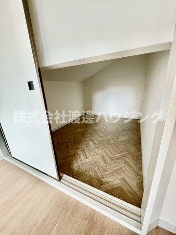 服部本町５丁目貸家の収納