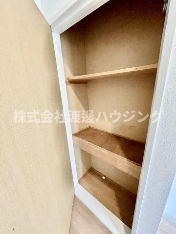 服部本町５丁目貸家の収納