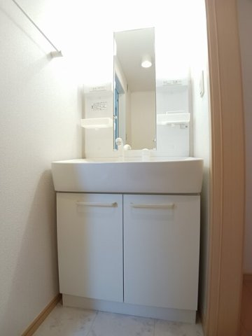アンベリールＢの洗面所