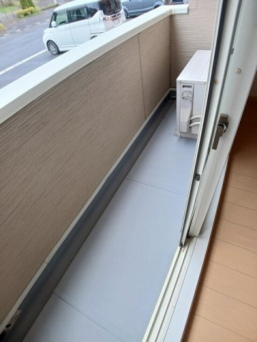 メイプルビュー・プラッツＤのバルコニー