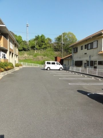 Ｅ’ｓ　Ｇａｒｄｅｎ　Ａの駐車場