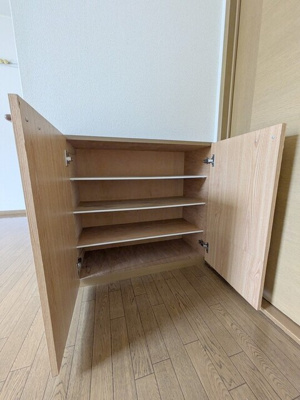 シューズボックス※洋室内に設置