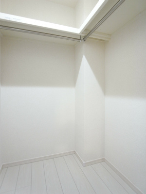 リブリ・根岸 CEREZOの収納