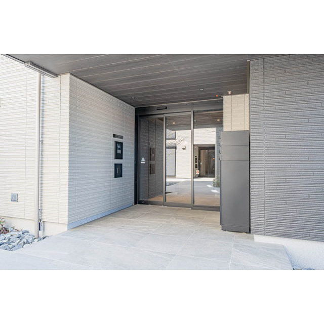 羽島郡岐南町上印食３丁目の賃貸マンションのエントランス