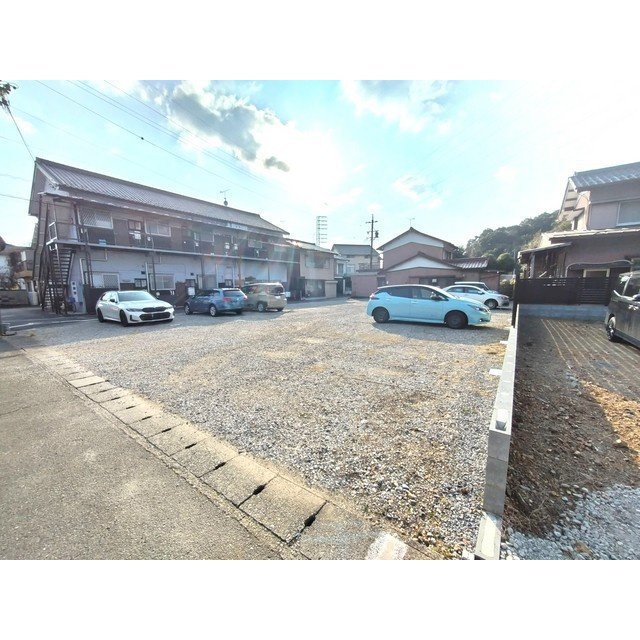 岐阜市岩崎１丁目の駐車場のその他